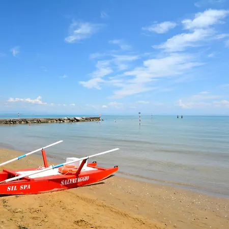 Lignano Pineta Penthouse 아파트 *